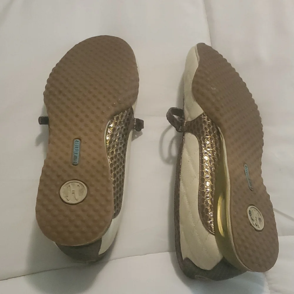 Nike Air X Cole Haan Cream Quilted Mary Jane Flats Loafers